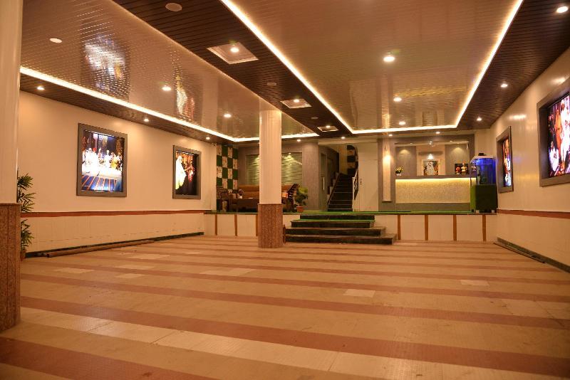 Photo of Hotel Disha Palace, 2-star hotel in Shirdi