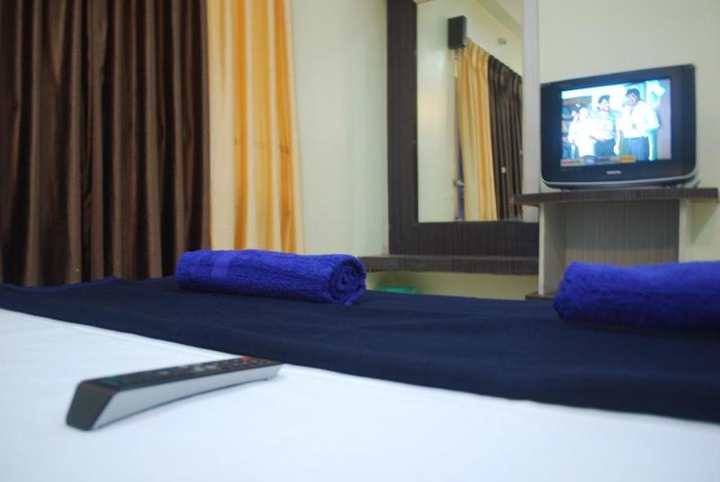 Photo of Hotel Disha Palace, 2-star hotel in Shirdi