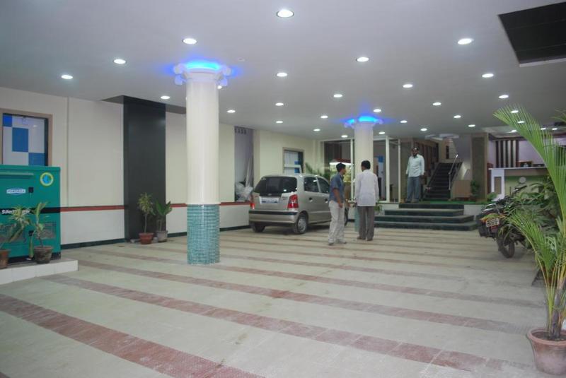 Photo of Hotel Disha Palace, 2-star hotel in Shirdi