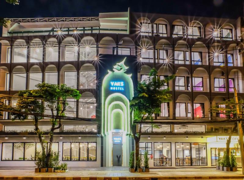 Yaks House Hostel, 5-star hotel in Arun Amarin