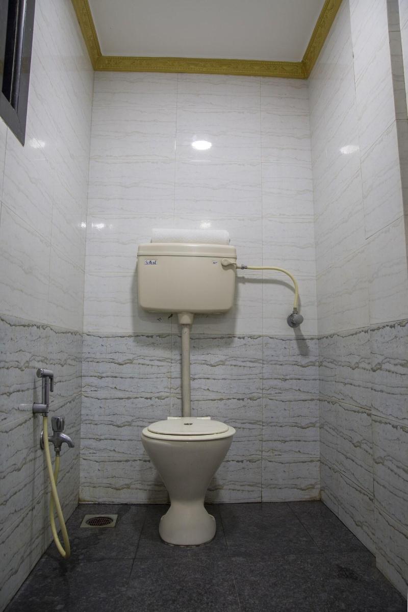 Photo of Relax Guest House, 3-star hotel in Mumbai (and vicinity)
