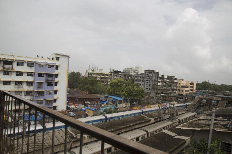 Photo of Relax Guest House, 3-star hotel in Mumbai (and vicinity)