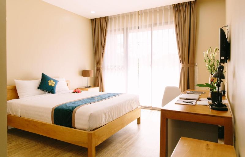 Minh Nhung Hotel, Singapore