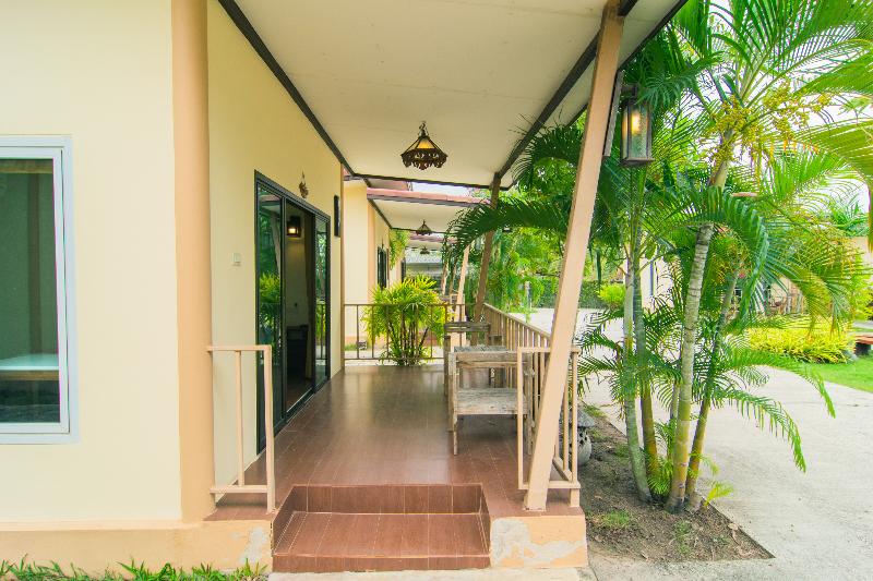 Photo of OYO 607 Nawang Resort, 2-star hotel in Hua Hin (and vicinity)