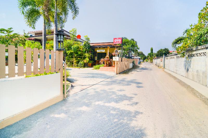 Photo of OYO 607 Nawang Resort, 2-star hotel in Hua Hin (and vicinity)