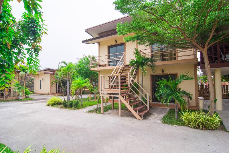 Photo of OYO 607 Nawang Resort, 2-star hotel in Hua Hin (and vicinity)