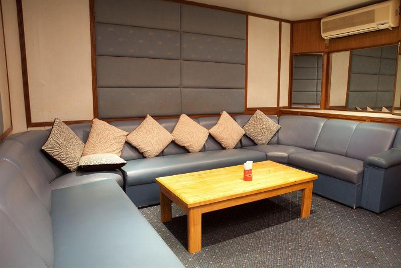 The Tanyong Hotel Narathiwat exterior, 3-Star hotel in Narathiwat