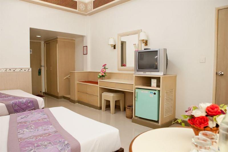 Photo of The Tanyong Hotel Narathiwat, 3-star hotel in Narathiwat