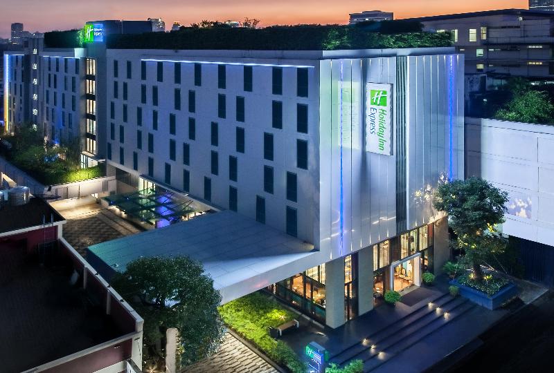Holiday Inn Express Bangkok Soi Soonvijai, Singapore