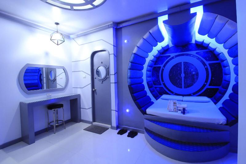 Photo of Astrotel Calamba, 3-star hotel in Calamba