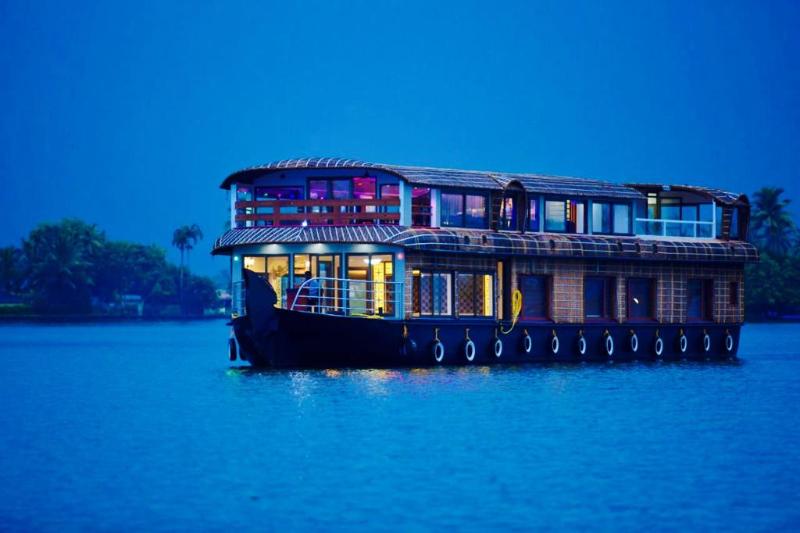 Photo of Cosy Houseboats, 3-star hotel in Alappuzha