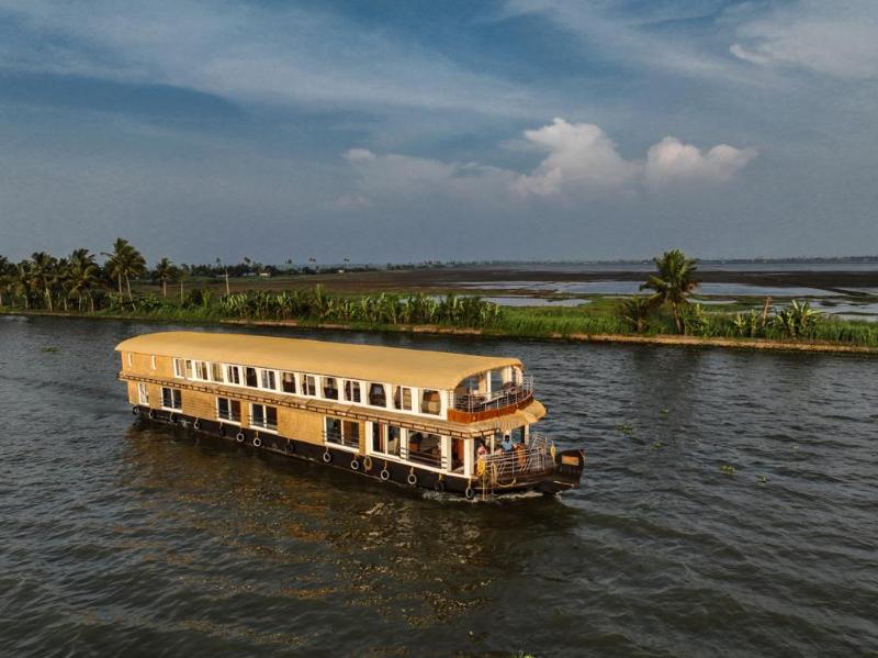 Photo of Cosy Houseboats, 3-star hotel in Alappuzha