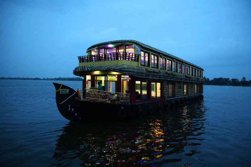 Photo of Cosy Houseboats, 3-star hotel in Alappuzha