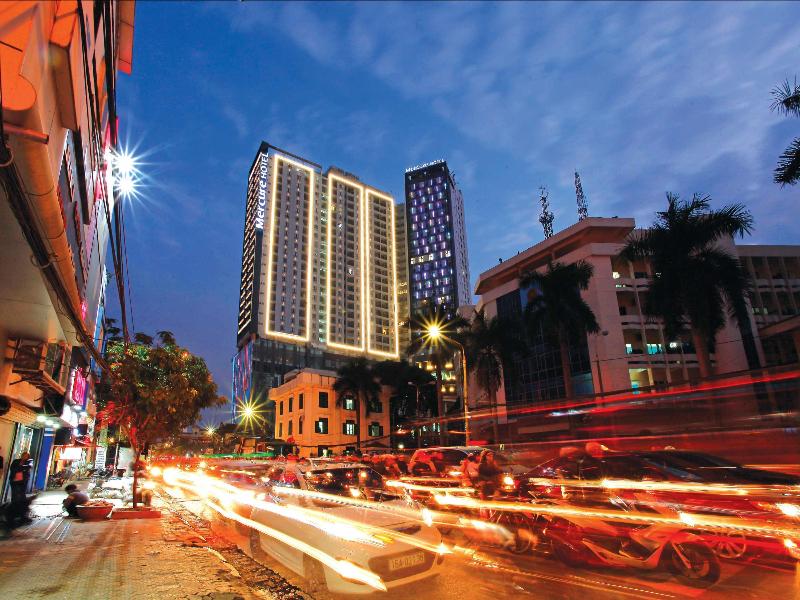 Mercure Hai Phong, Singapore