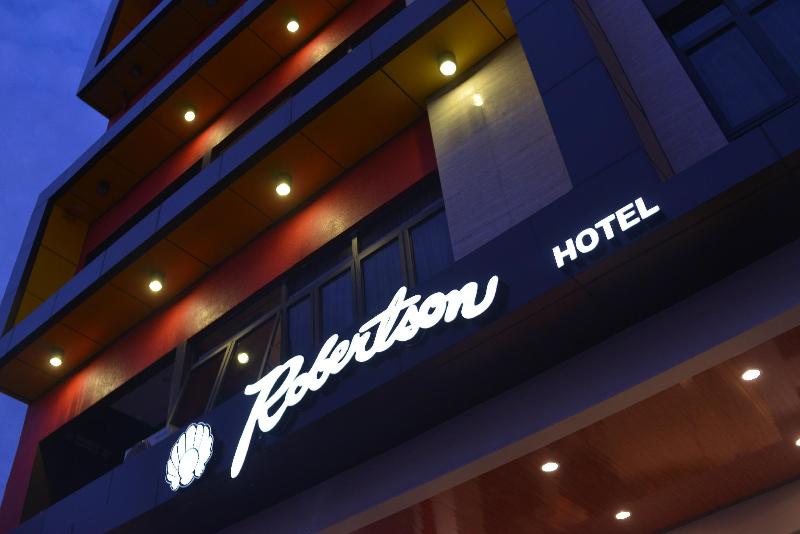 Robertson Hotel, 3-star hotel in Naga