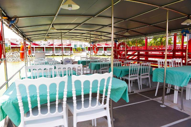 Photo of Tasik Villa International Resort, 4-star hotel in Port Dickson