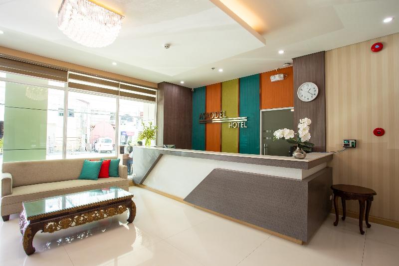 Photo of Capital O 176 Bliss Hotel, 3-star hotel in Angeles City