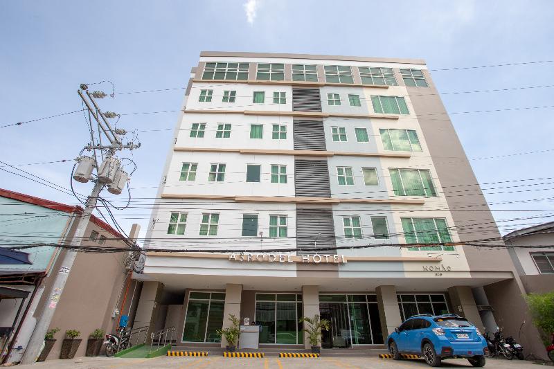 Photo of Capital O 176 Bliss Hotel, 3-star hotel in Angeles City