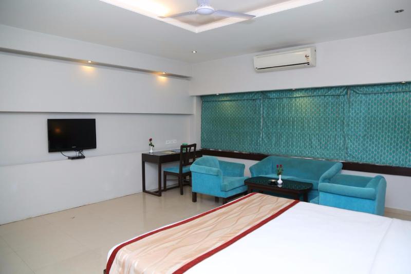 Photo of The  Curzon Court, 2-star hotel in Bengaluru (and vicinity)