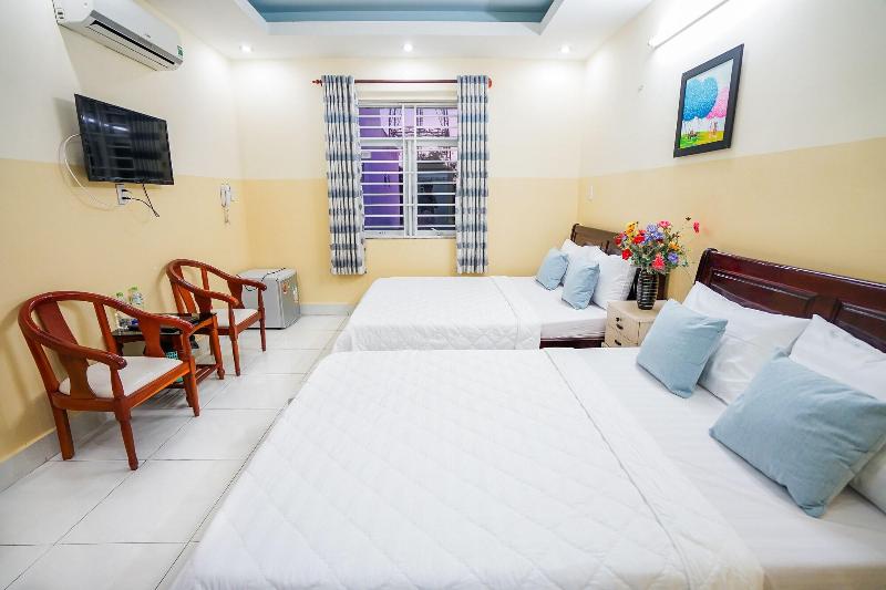 Duong Chau Hotel, Singapore