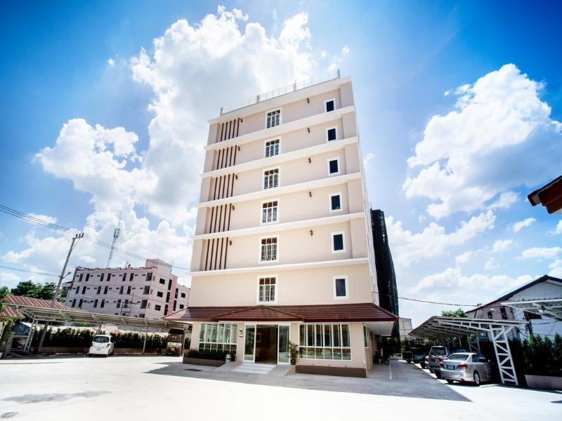 P.A. Thani Hotel, 4-star hotel in Nakhon Sawan