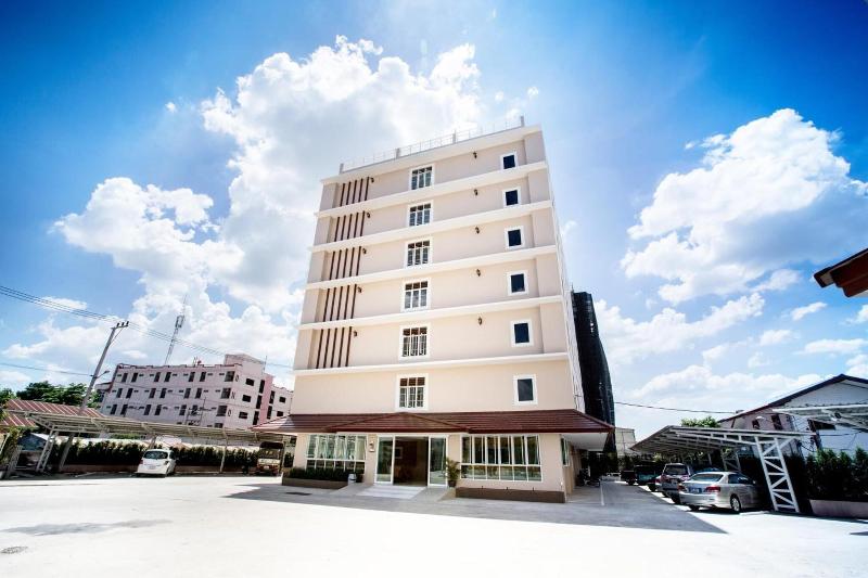 Photo of P.A. Thani Hotel, 4-star hotel in Nakhon Sawan