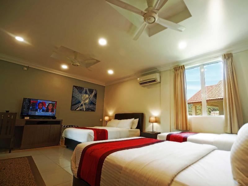 Photo of Tioman Dive Resort, 3-star hotel in Tioman Island