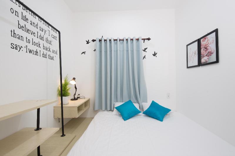 Fedora Hostel, Singapore