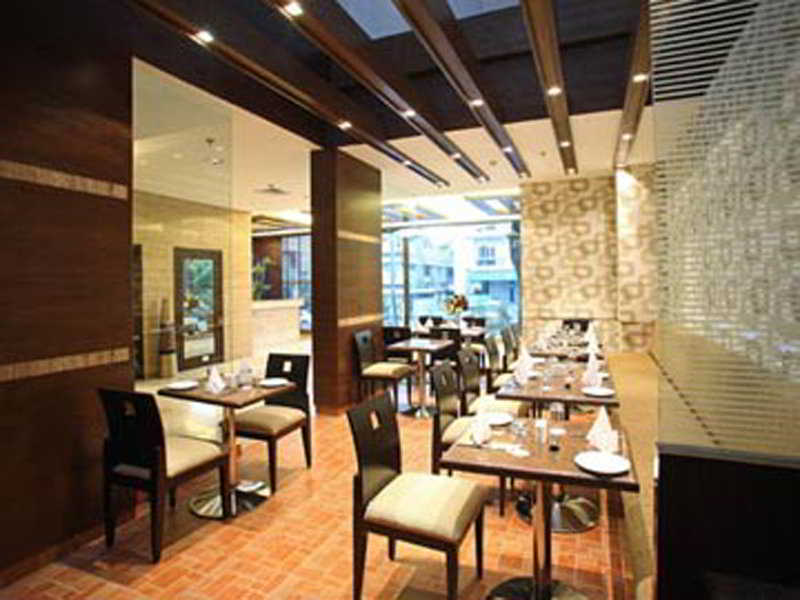 Photo of Indus Biznotel, 3-star hotel in Delhi (and vicinity)