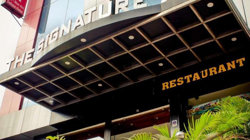 Photo of The Signature Inn Hotel, 3-star hotel in Bengaluru (and vicinity)