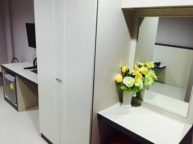 Photo of Avenue Residence, 2-star hotel in Nakhon Si Thammarat