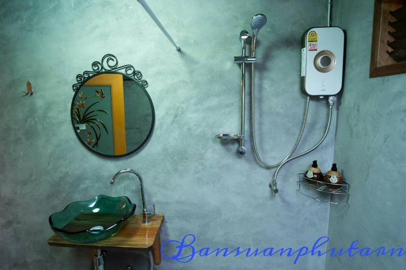 Photo of Bansuanphutarn hotel in Surat Thani (and vicinity)