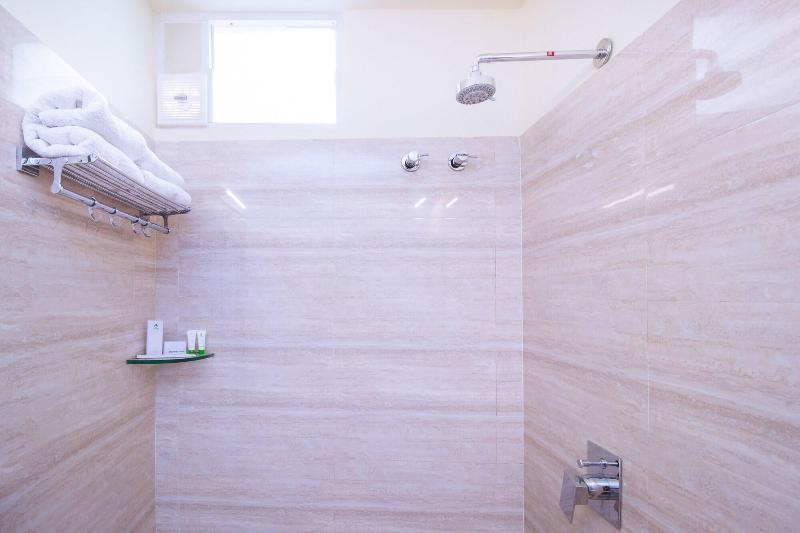 Photo of Itsy Hotels Arastu Inn, 3-star hotel in Hyderabad (and vicinity)