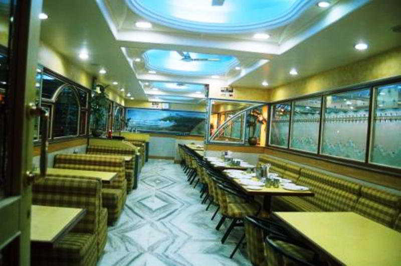 Photo of Hotel Bangalore Gate & Conferences, 3-star hotel in Bengaluru (and vicinity)