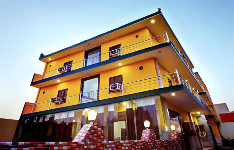 Photo of Hotel Pragati palace, 3-star hotel in Mathura (and vicinity)