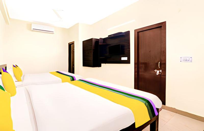 Photo of Hotel Pragati palace, 3-star hotel in Mathura (and vicinity)