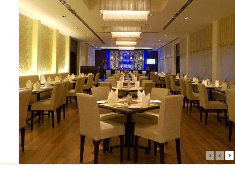 Photo of Vivanta Bengaluru Residency Road, 5-star hotel in Bengaluru (and vicinity)