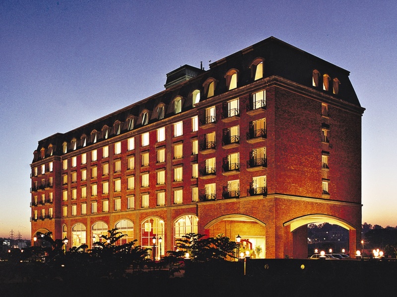 Hotel Royal Orchid exterior, 4-Star hotel in Bengaluru (and vicinity)