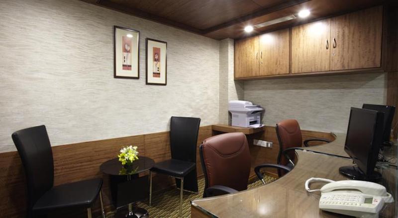 Photo of The President Hotel, 3-star hotel in Bengaluru (and vicinity)
