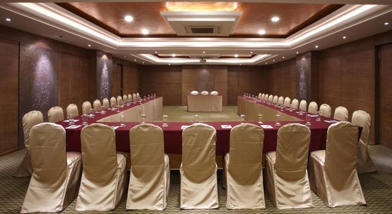 Photo of The President Hotel, 3-star hotel in Bengaluru (and vicinity)
