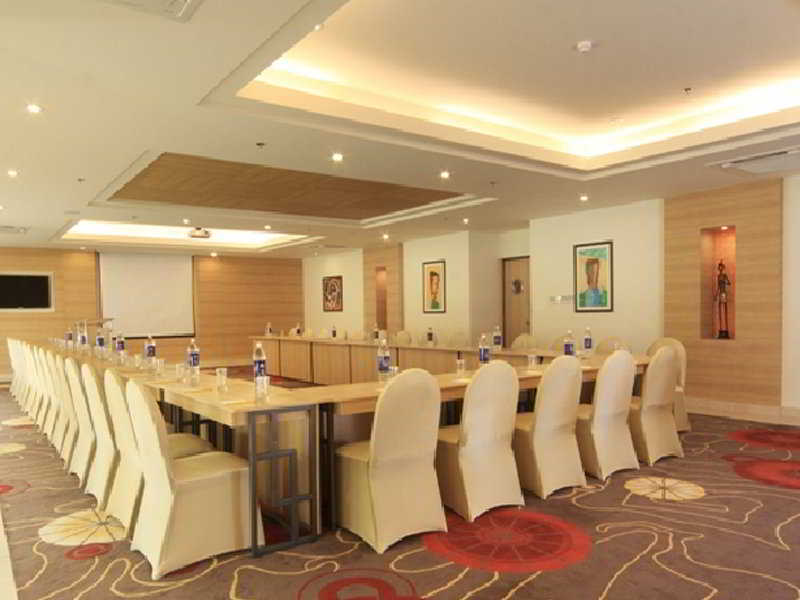 Photo of Lemon Tree Premier, Ulsoor Lake, Bengaluru, 4-star hotel in Bengaluru (and vicinity)