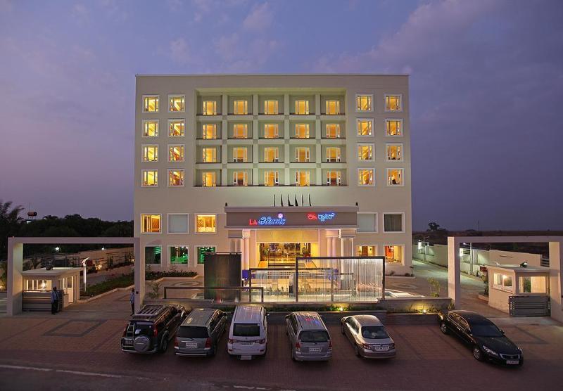 La Classic Hotel exterior, 4-Star hotel in Bengaluru (and vicinity)