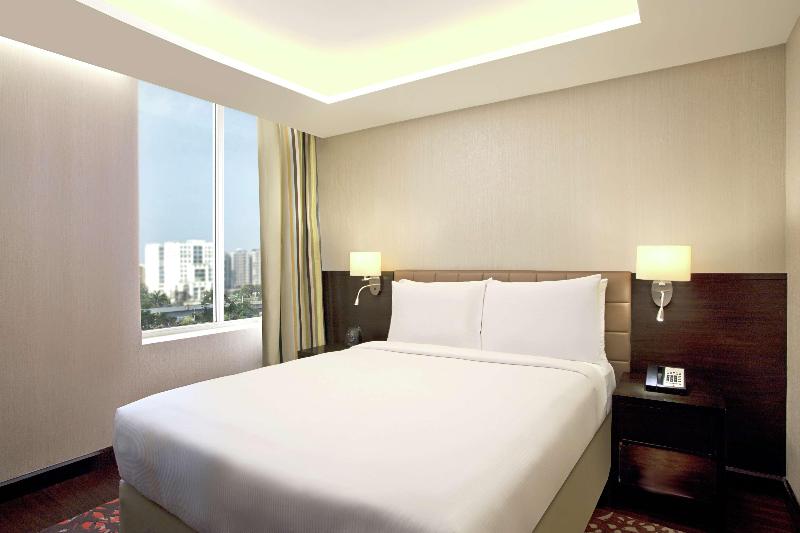 Photo of DoubleTree Suites by Hilton Bengaluru Outer Ring Road, 5-star hotel in Bengaluru (and vicinity)