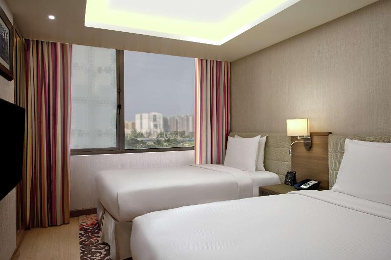 Photo of DoubleTree Suites by Hilton Bengaluru Outer Ring Road, 5-star hotel in Bengaluru (and vicinity)