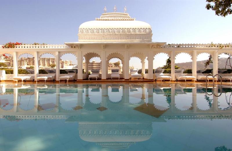 Taj Lake Palace exterior, 5-Star hotel in Udaipur