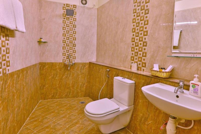 Photo of Downtown Business Hotel, 2-star hotel in Chennai (and vicinity)