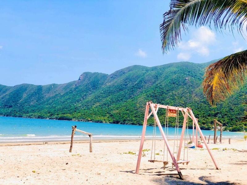 Tan Son Nhat Con Dao Resort, Singapore