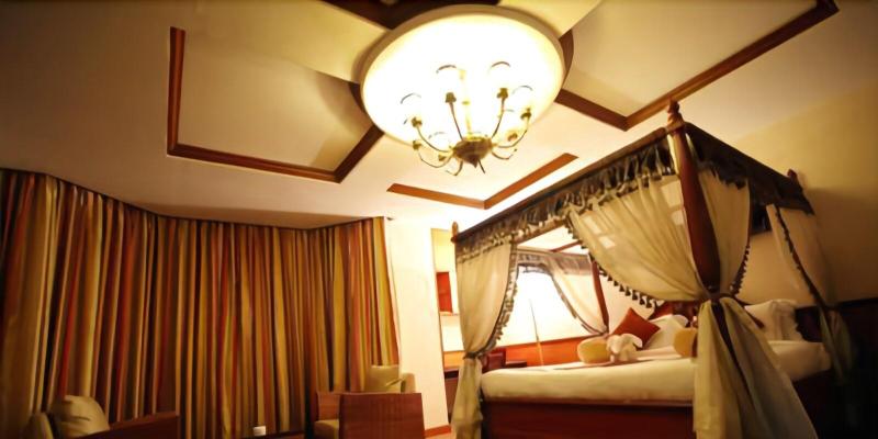 Photo of Cenneys Gateway - Pride of Salem, 4-star hotel in Salem (and vicinity)