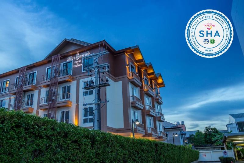 The Signature Hotel Thapae exterior, 3-Star hotel in Chang Moi