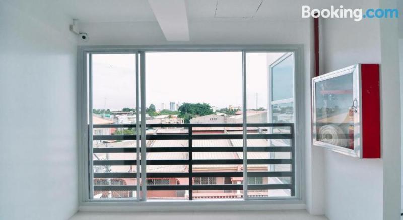 Photo of The Strand Suites and Dormitel hotel in Davao (and vicinity)